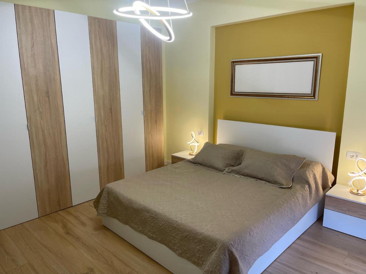 Apartament Mel 2 Lungomare Vlore, Albania *